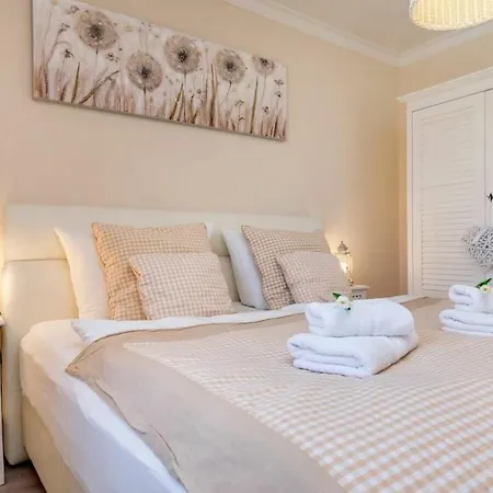 Casa de Férias Strandblick 5 *