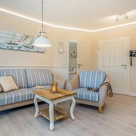 Strandblick 5 *